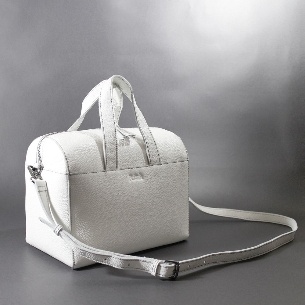 Passion Boston bag white hand / shoulder / hatchback - Messenger Bags & Sling Bags - Genuine Leather White