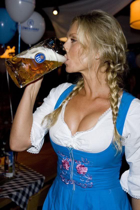 oktoberfest_girls-044_0.jpg