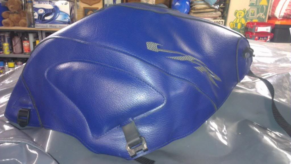 Vfr800 bagster tank cover