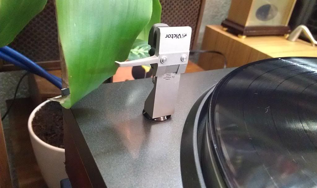 Mâm đĩa than , kim , máng ...Đồng hồ treo tường , để bàn  Japan   Vintage...Độc Đẹp c - 9