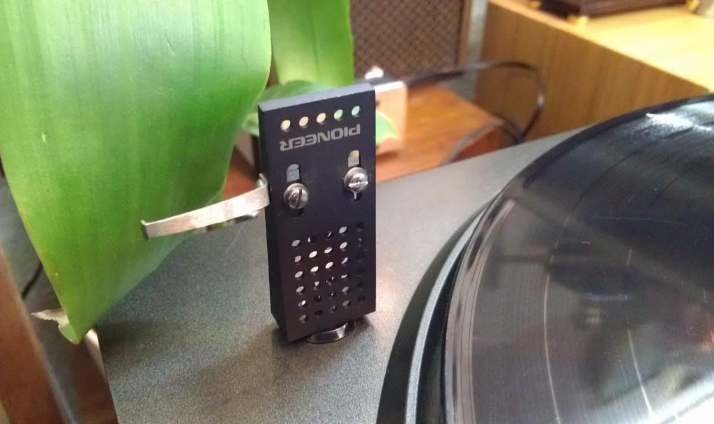 Mâm đĩa than , kim , máng ...Đồng hồ treo tường , để bàn  Japan   Vintage...Độc Đẹp c - 4