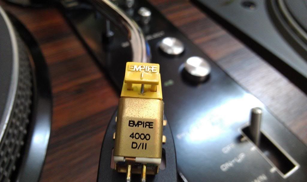 Mâm đĩa than , kim , máng ...Đồng hồ treo tường , để bàn  Japan   Vintage...Độc Đẹp c - 30