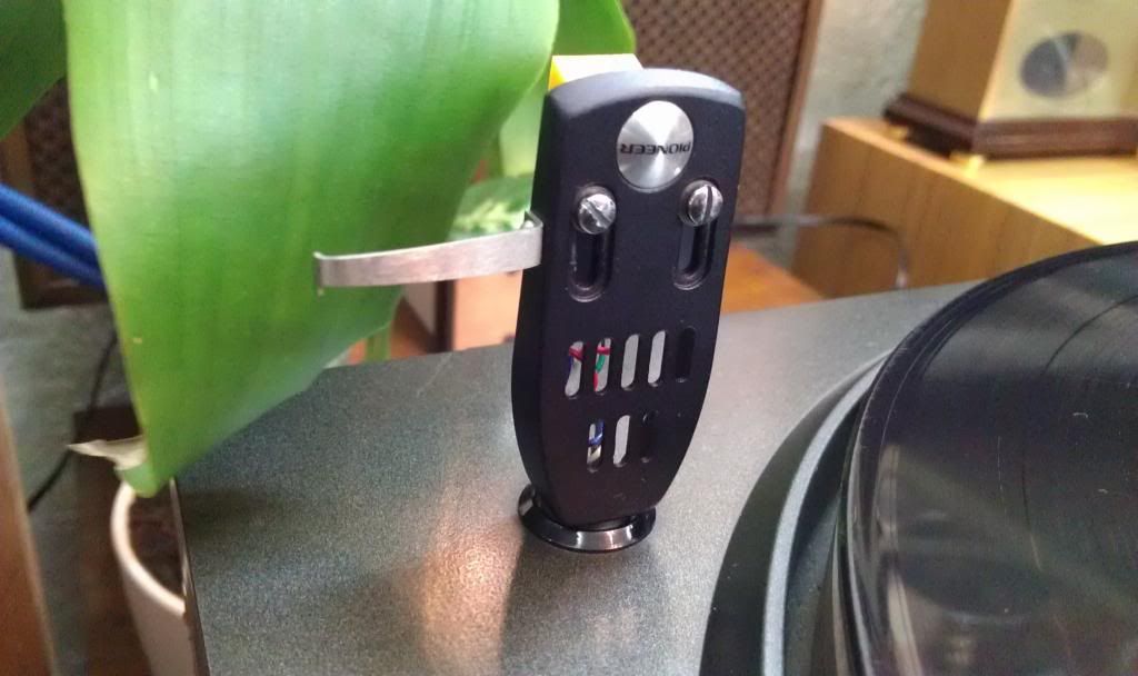 Mâm đĩa than , kim , máng ...Đồng hồ treo tường , để bàn  Japan   Vintage...Độc Đẹp c - 8