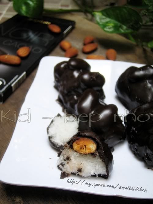 Sô-cô-la dừa hạnh nhân ngọt ngào
